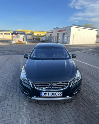 Volvo V60 cena 33900 przebieg: 290000, rok produkcji 2011 z Środa Wielkopolska małe 67